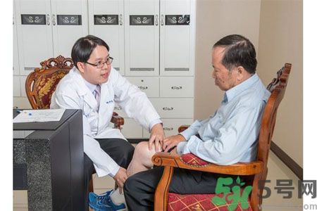 膝蓋痛怎么辦？膝蓋痛如何治療好？