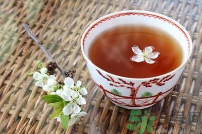 春天喝紅茶好不好？春天喝紅茶還是喝綠茶好呢？
