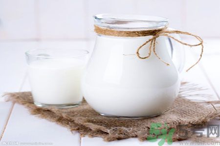 牛奶那個牌子好？牛奶可以加熱嗎？