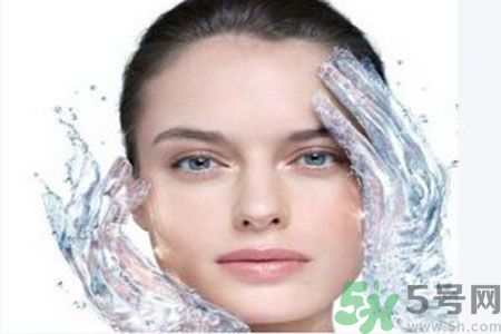 皮膚起皮怎么辦？皮膚起皮用什么護(hù)膚品？