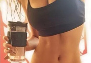 馬甲線是什么意思啊？馬甲線是什么樣子的？