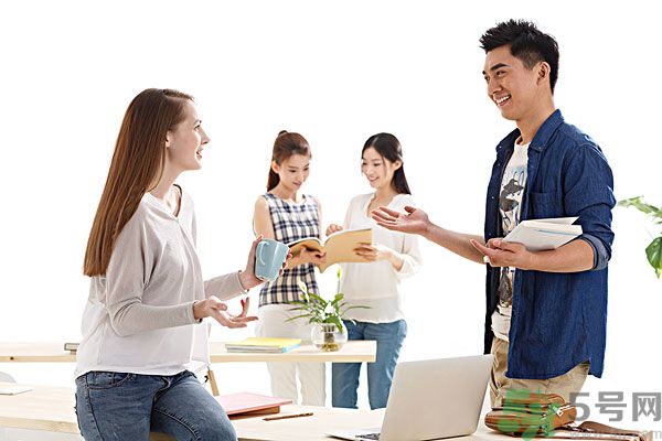 和別人說話不敢看對(duì)方怎么辦？說話不敢看別人眼睛怎么辦？
