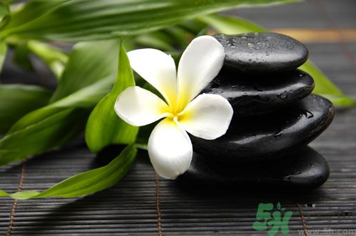 怎么知道體內(nèi)有濕氣？體內(nèi)有濕毒要怎么排出去？