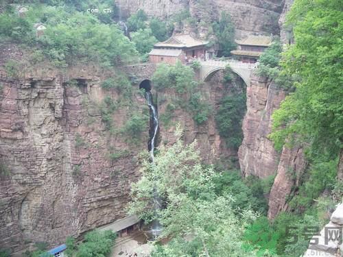 北京過山車懸掛高空 出門游玩注意事項有哪些？
