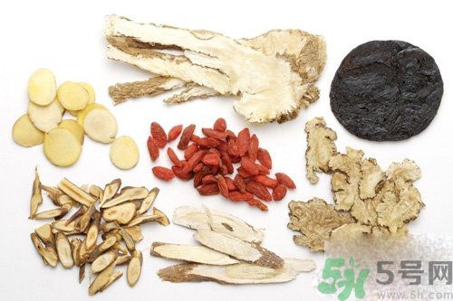 月經(jīng)量少怎么調(diào)理？月經(jīng)量少是什么原因？