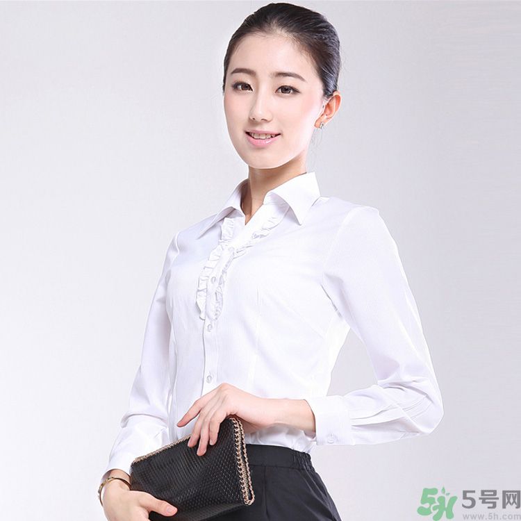 職場(chǎng)新人的入門公告有哪些？新人怎樣獲得同事的認(rèn)可？