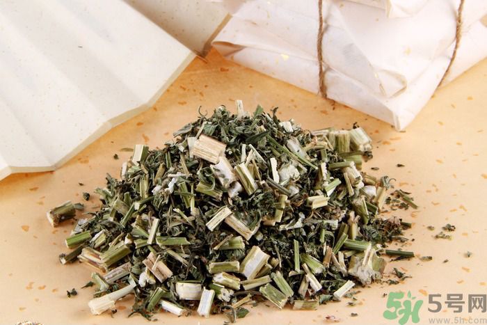 月經(jīng)量多怎么辦？月經(jīng)量多是什么原因？