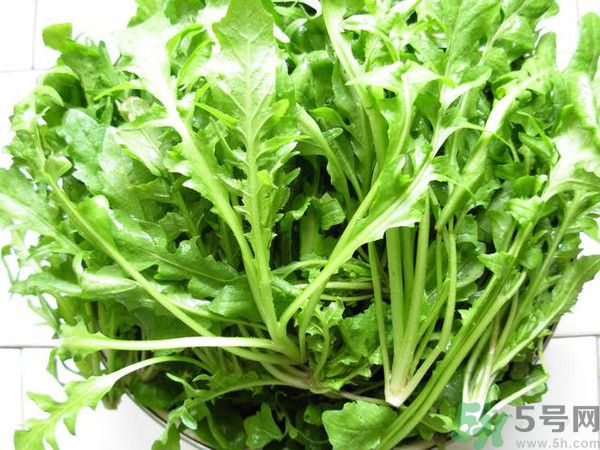 薺菜為什么要焯水？薺菜要用開(kāi)水燙嗎？