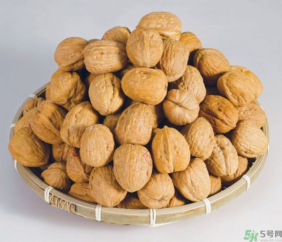 胡桃可以減肥嗎？吃胡桃有什么好處？