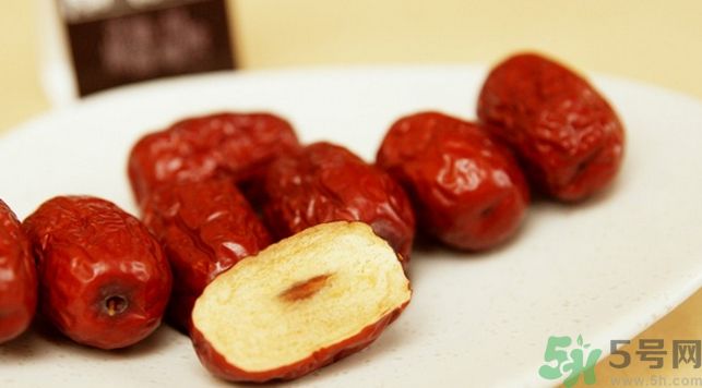 高血脂可以吃核桃嗎？高血脂可以吃紅棗嗎？