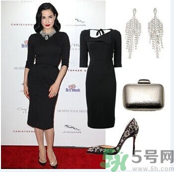 長(zhǎng)得胖女生怎么穿衣服顯瘦？胖女孩穿什么褲子好？