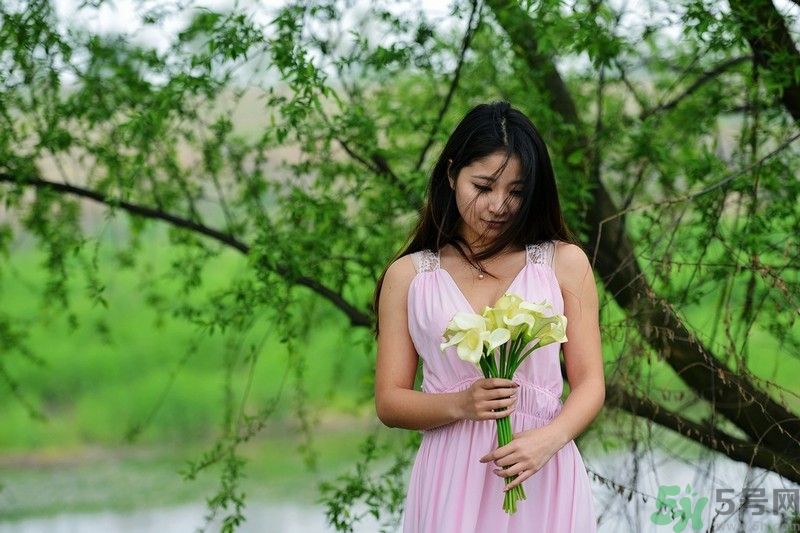 清明踏青穿什么衣服？清明踏青要注意什么？