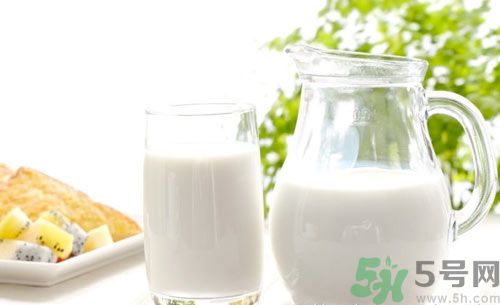 膽固醇高可以吃花生嗎？膽固醇高可以喝牛奶嗎？