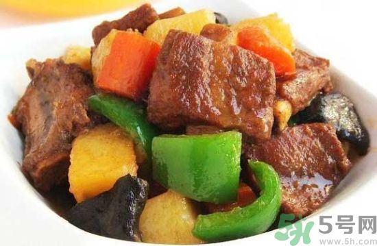 土豆絲和土豆片哪個更好吃？土豆片可以炒什么？
