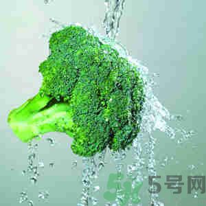 西藍(lán)花怎么才能洗干凈？西藍(lán)花要怎么切？