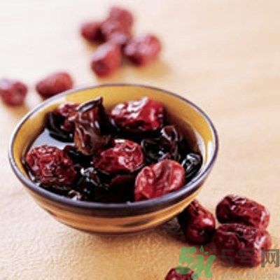 黑木耳可以治便秘嗎？黑木耳有什么食療的方法？