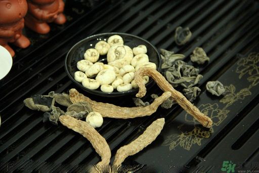 胃潰瘍吃什么藥？調(diào)理胃潰瘍的藥有哪些？