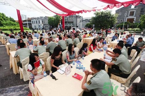 女強(qiáng)人相親43次花掉70萬(wàn) 如何選擇婚介公司?