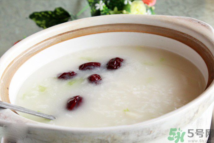 胃潰瘍吃什么好？胃潰瘍怎么辦？