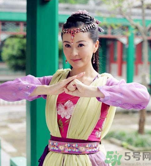 戴倩嬌產女是怎么回事？戴嬌倩的老公是誰？