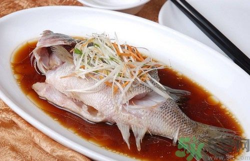 痛風(fēng)可以吃魚(yú)嗎？痛風(fēng)可以吃什么魚(yú)？