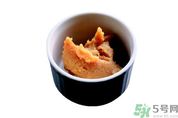 牛奶過期了還能怎么利用？牛奶能去魚腥味嗎？