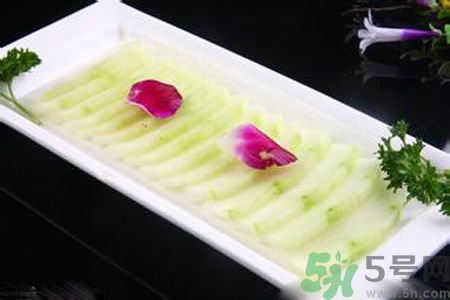 冬瓜可以去眼袋嗎？冬瓜怎么去眼袋？