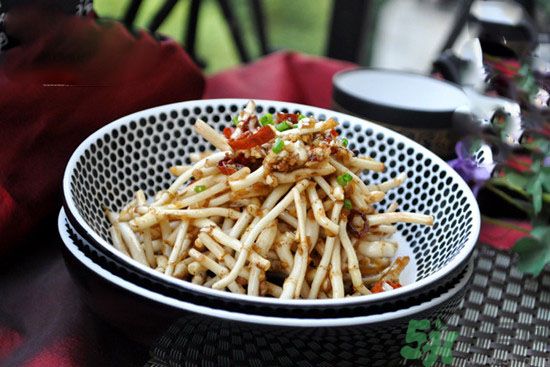 魚腥草可以燉雞湯嗎？魚腥草燉雞湯好不好？