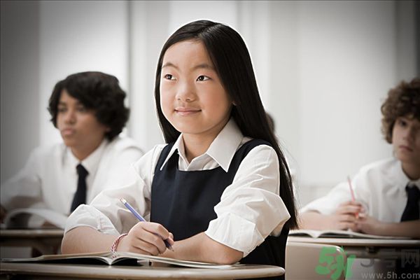 高中生上課容易走神怎么辦？高中生上課如何提高注意力？