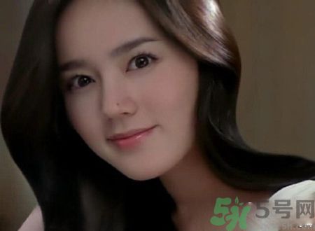 韓佳人女兒叫什么名字？韓佳人的老公是誰？
