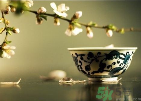 春天喝什么茶養(yǎng)生最好？春天喝茶要注意什么？