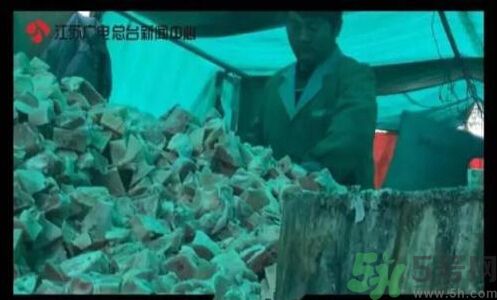 黃燜雞米飯被曝用僵尸肉是怎么回事？什么是僵尸肉？