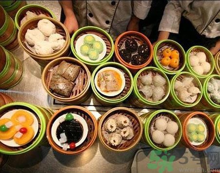 早餐吃面還是包子比較好？早餐吃包子和面健康嗎？