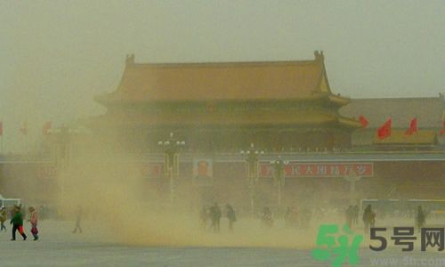 沙塵暴逼近北京到哪里了？遇到沙塵暴怎么辦？