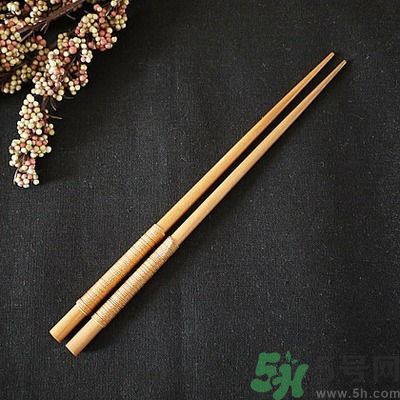 筷子要多久換一次才好？怎么用筷子最健康？