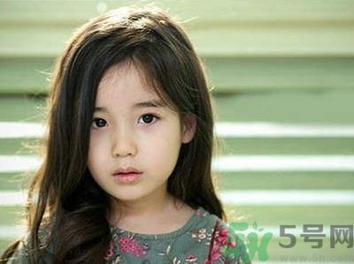 13歲新娘嫁16歲丈夫后懷孕 稱婚姻并非強(qiáng)迫是怎么回事？