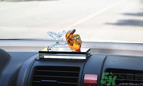 夏季可以使用車(chē)載香水嗎？車(chē)載香水有危險(xiǎn)嗎？