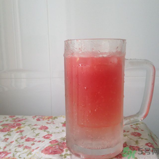 西瓜搭配什么水果榨汁好喝？西瓜的另類吃法有哪些？