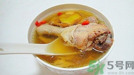 煲湯用什么鍋好？燉雞湯用什么鍋好呢？