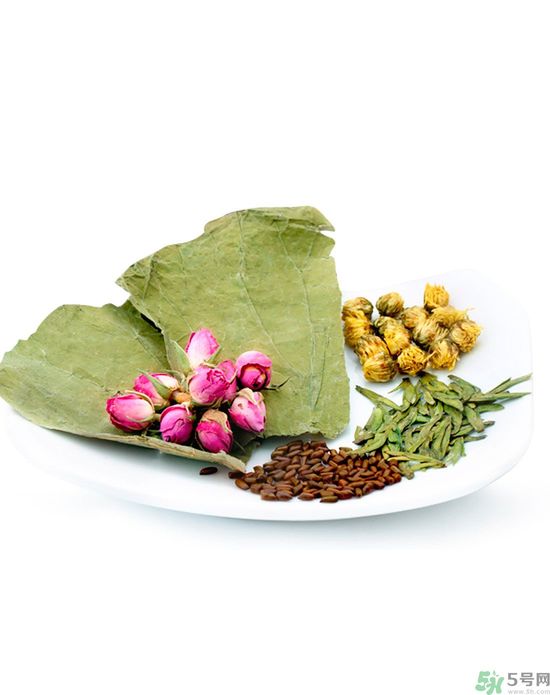 荷葉冬瓜減肥茶的做法是什么？喝荷葉冬瓜減肥茶有什么注意事項(xiàng)？