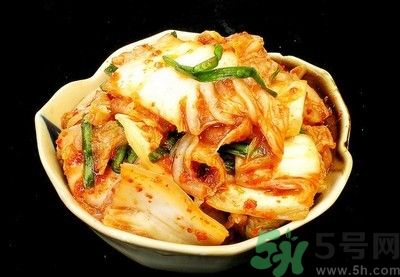 白菜隔夜了還能吃嗎？白菜隔夜怎么吃？
