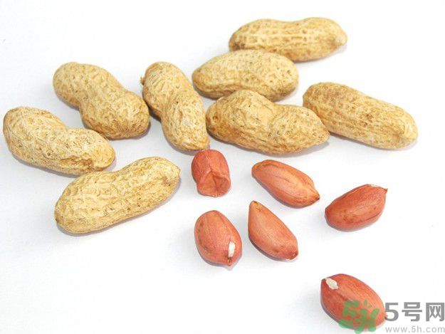 花生可以美白牙齒嗎？怎么用花生美白牙齒？
