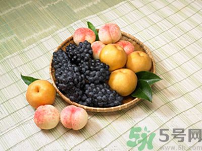 桃子和梨子能一起吃嗎？桃子和梨子一起吃好嗎？