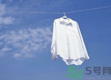 白衣服發(fā)黃要怎么清洗？白衣服發(fā)黃要怎么辦？