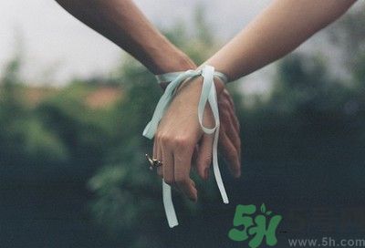 用醋泡手可以護(hù)膚嗎？怎么用醋泡手？