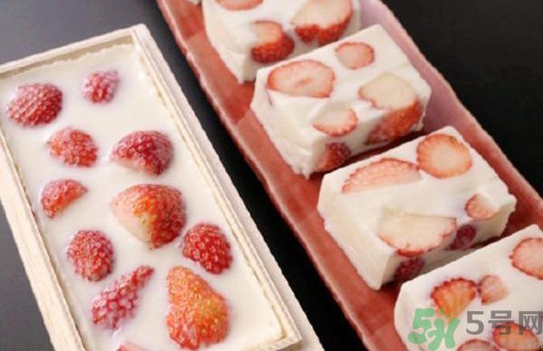 什么是草莓牛奶羊羹？草莓牛奶羊羹怎么做？