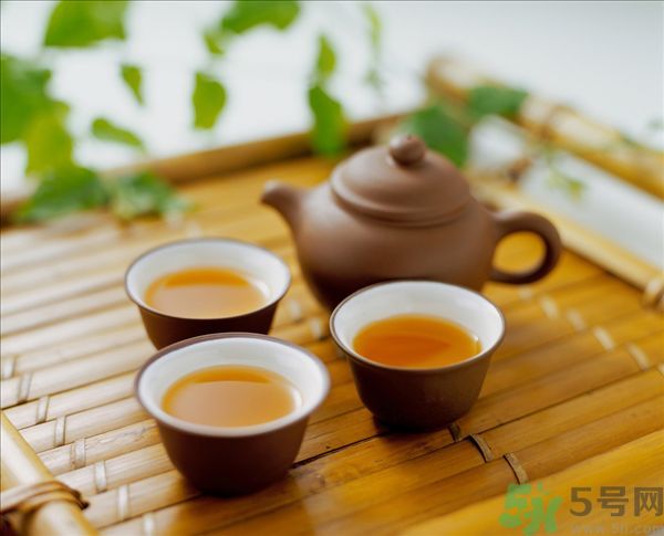 過(guò)敏性濕疹能喝烏龍茶嗎？過(guò)敏性濕疹喝烏龍茶好不好？