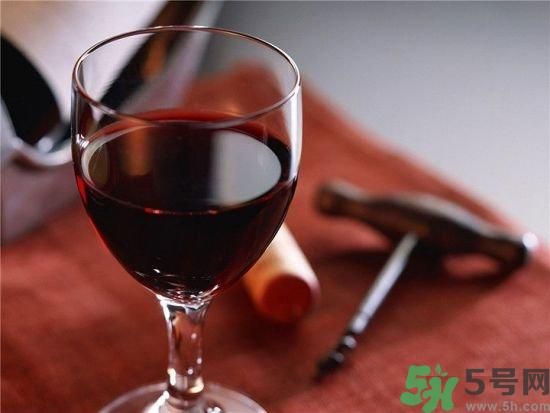 喝紅酒可以美容嗎？喝紅酒有什么好處？