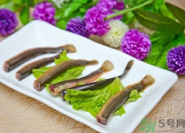 石斛和泥鰍能同吃嗎？石斛和泥鰍能一起吃嗎？