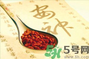 苦瓜可以和枸杞一起泡水喝嗎？苦瓜和枸杞一起泡水喝好嗎？